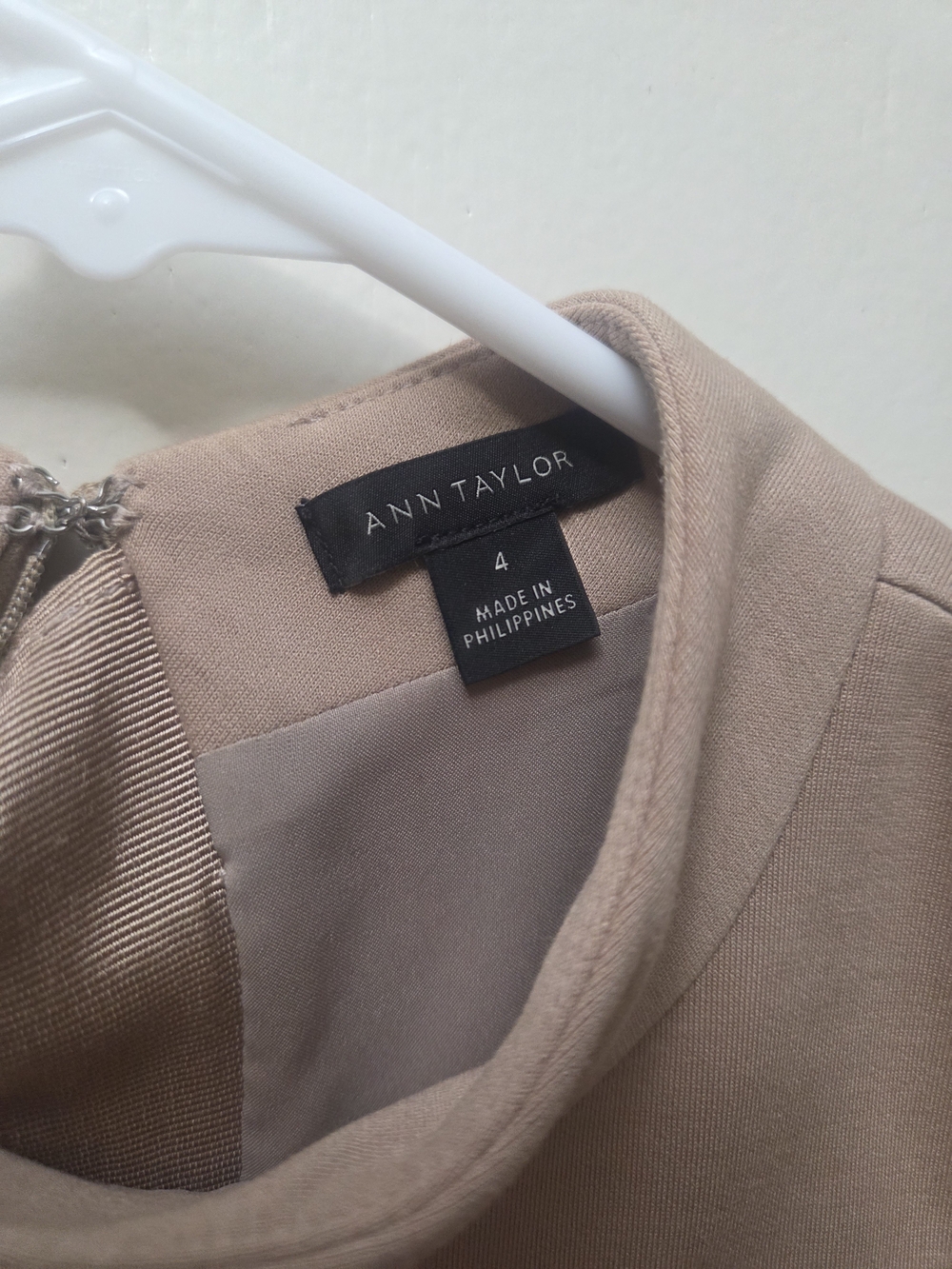 Ann Taylor Women's Sleeveless Dress in Taupe
